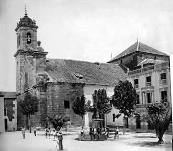 La plaza de la Constitución a finales de los veinte. Fuente: Manuel Herrera Valenzuela.