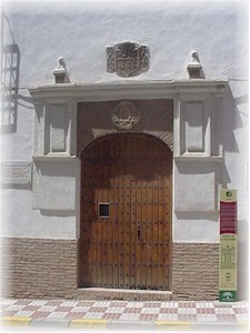 Portada de la que fuera capilla del Hospital de la Misericordia. Fuente: propia.