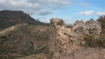 Castillo de Cabra. Restos del torreón Nor-Oeste. Fuente: propia.